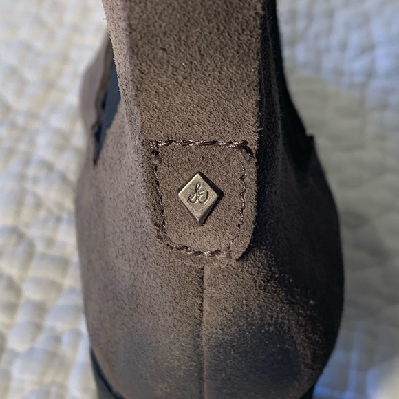 ***SOLD Sam Edelman Hanley Chelsea Ankle Boots - Picture 10 of 11